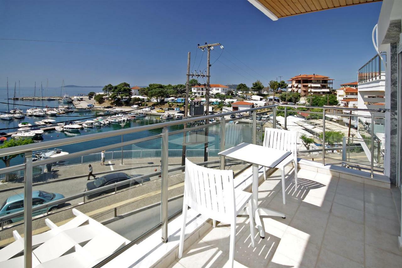 Hotel Aqua Marine 2 Neos Marmaras Exterior foto